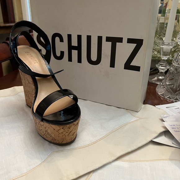 Wedge heels sandals strap around ankle - Picture 2 of 4